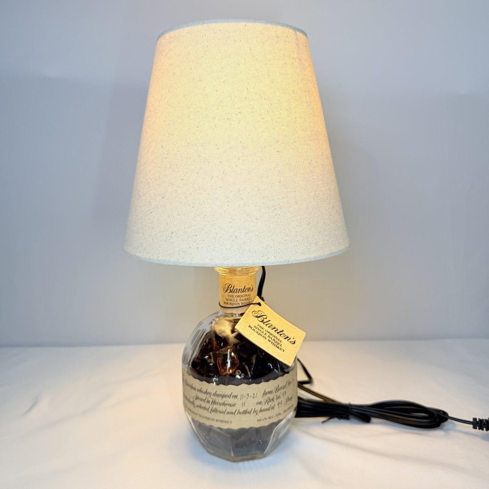 Blanton's Table Lamp Single Barrel Bourbon‎ Whiskey Bottle DD 11/3/21
